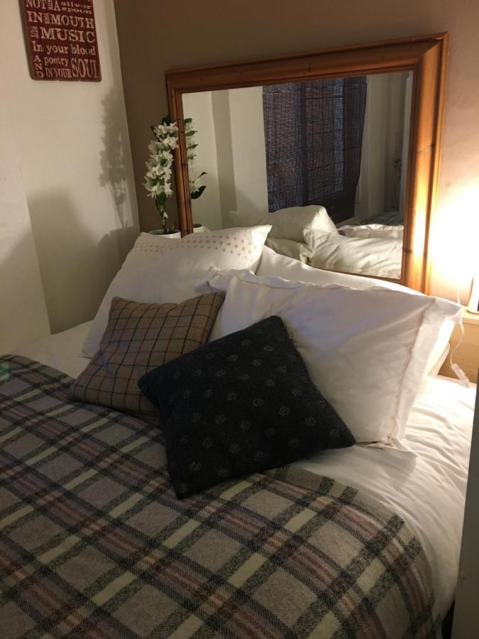 Wynberg House Bed & Breakfast Свонсі Екстер'єр фото
