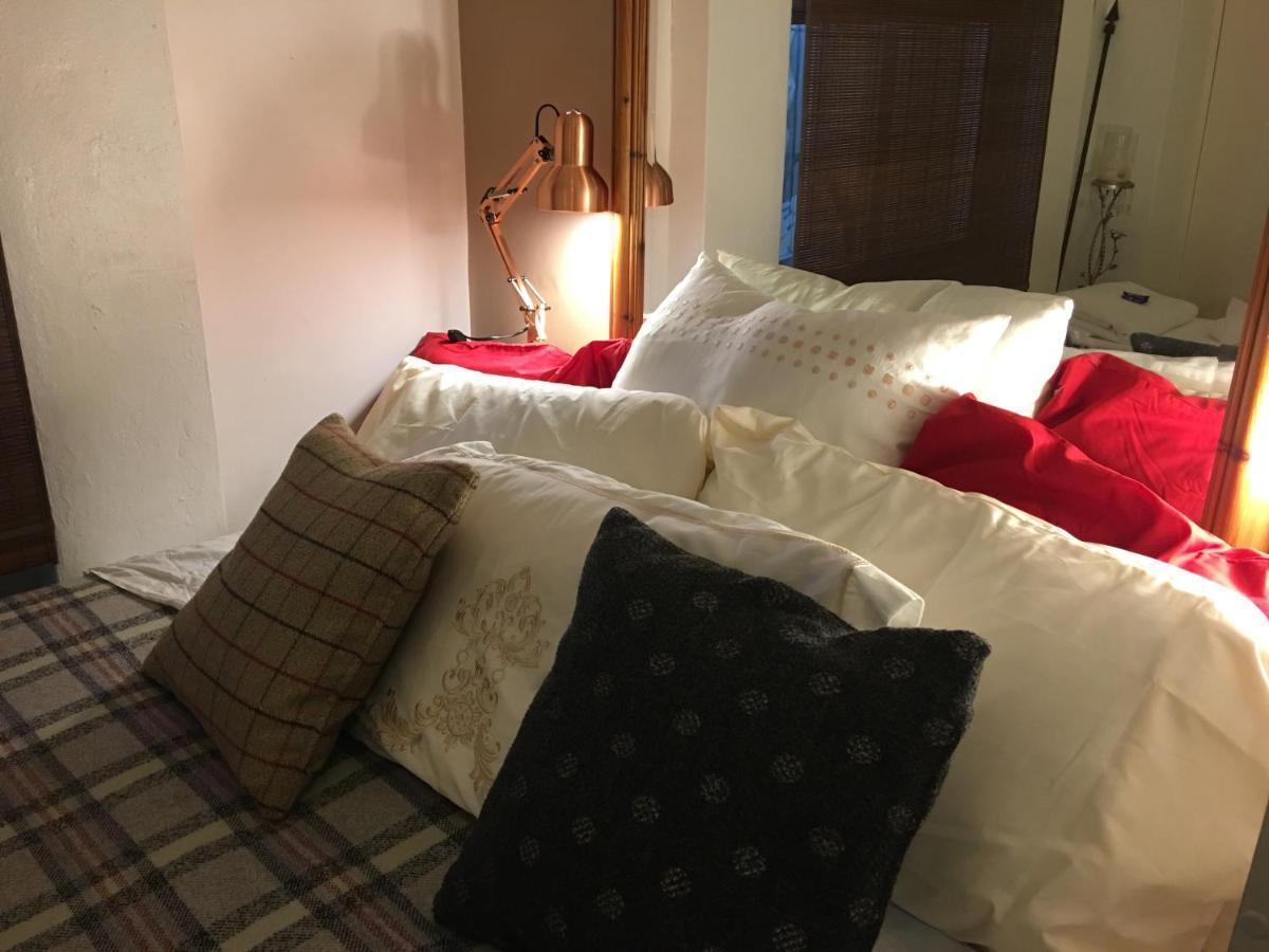 Wynberg House Bed & Breakfast Свонсі Екстер'єр фото